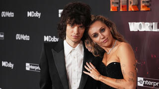 מיילי סיירוס מקס מורנדו