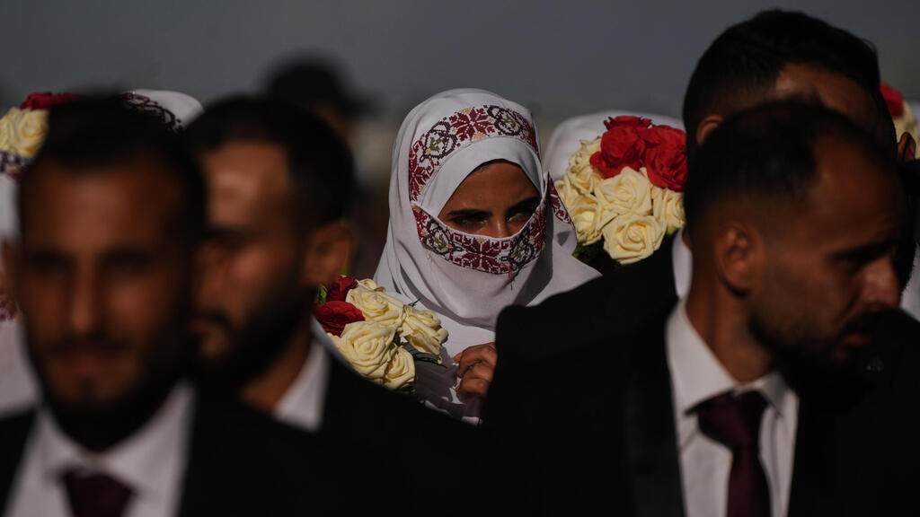 חתונה המונית בחאן יונס