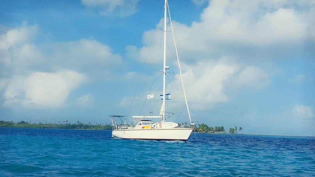 הסבתא שמפליגה מסביב לעולם