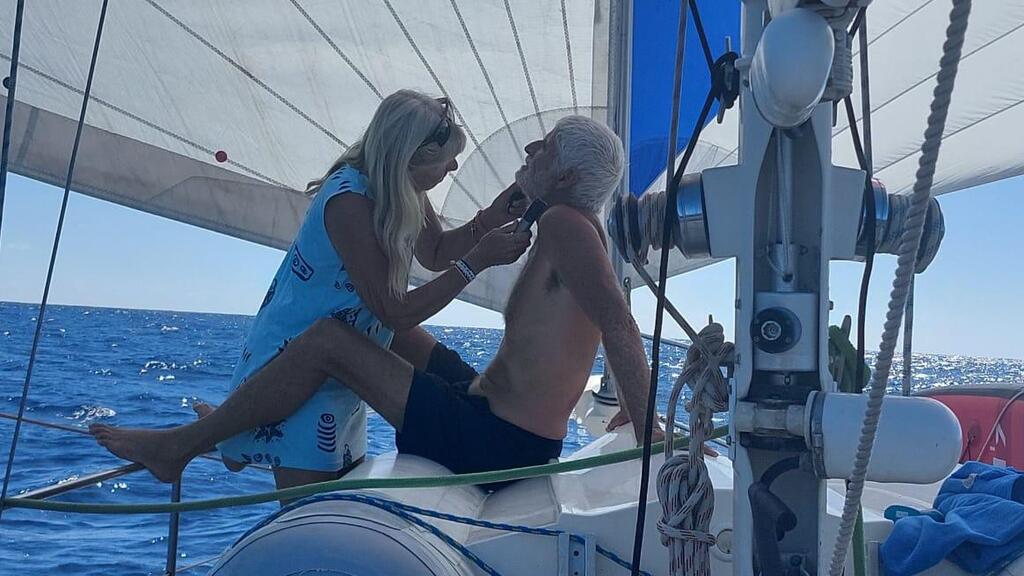 הסבתא שמפליגה מסביב לעולם