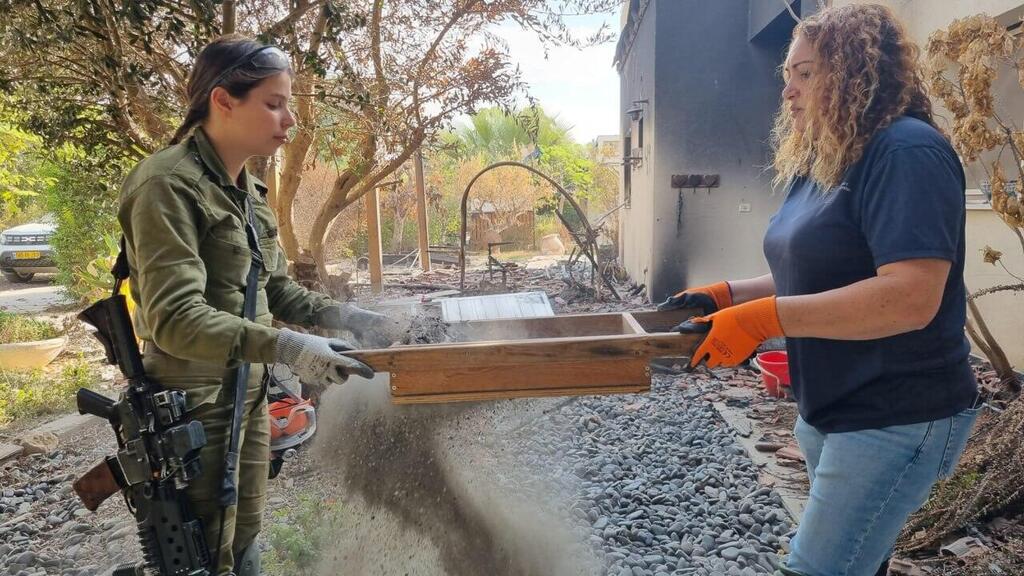 Photo: Ilana Curiel פעולות איתור וזיהוי גופות של צוות רשות העתיקות בשבעה באוקטובר