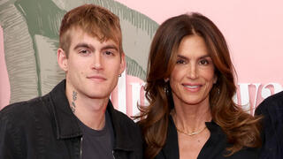 בנה של סינדי קרופורד: "לוקח ואליום, צריך עזרה"