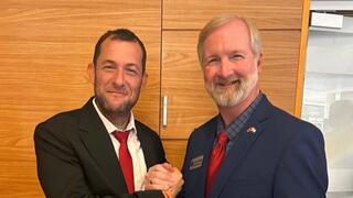 יוסי דגן וכריס טוד