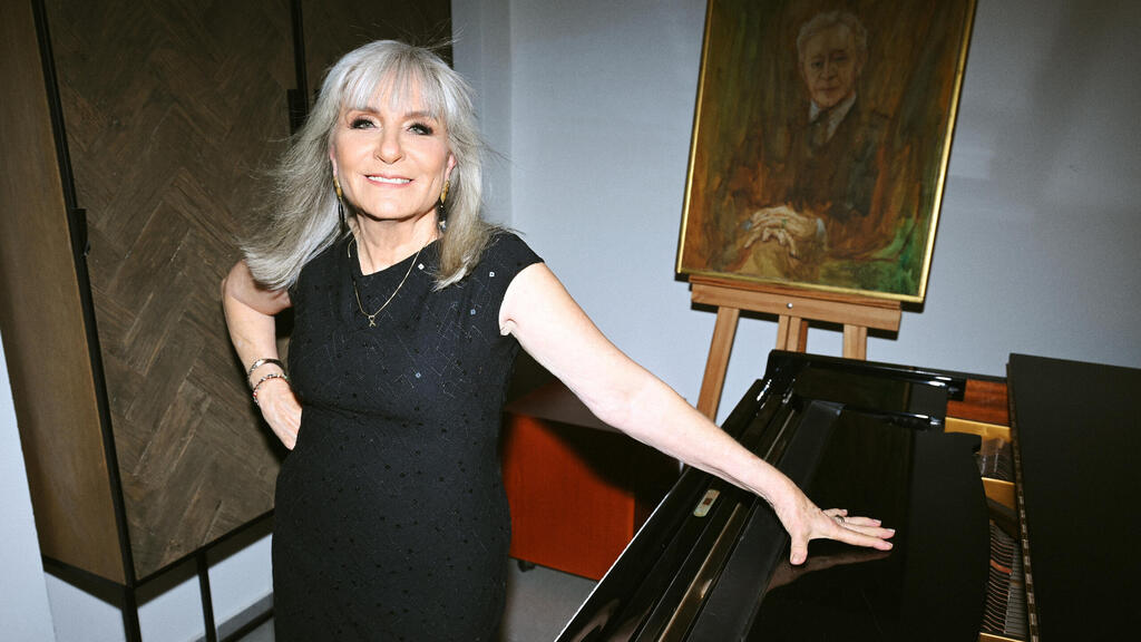 אילנית עבור פודקאסט הברזייה