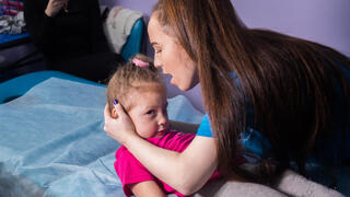 פיזיותרפיה לילדה עם צרכים מיוחדים