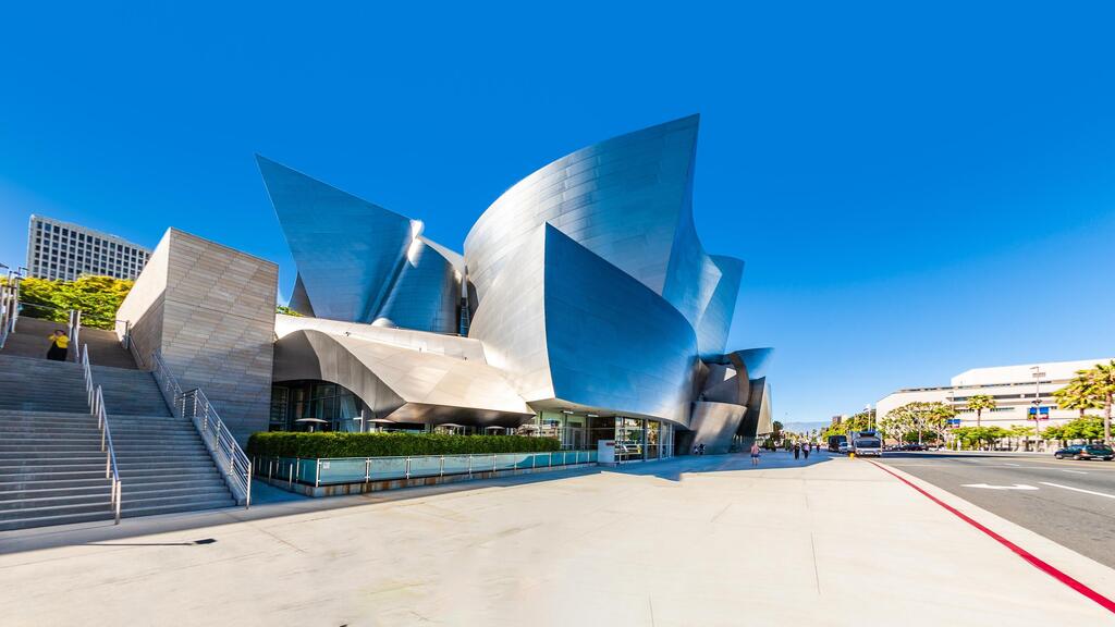 The Guggenheim Museum in Bilbao (Photo: Travelview, Shutterstock) מוזיאון גוגנהיים בבילבאו