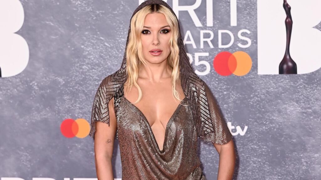 מילי בובי בראון בטקס פרסי הבריטס, 2025