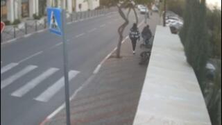  תיעוד מהתקיפה הקשה של עובד התברואה בירושלים