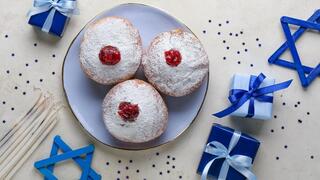 Израильская суфгания - ханукальный пончик