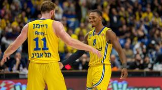 וויל ריימן ולוני ווקר מאושרים