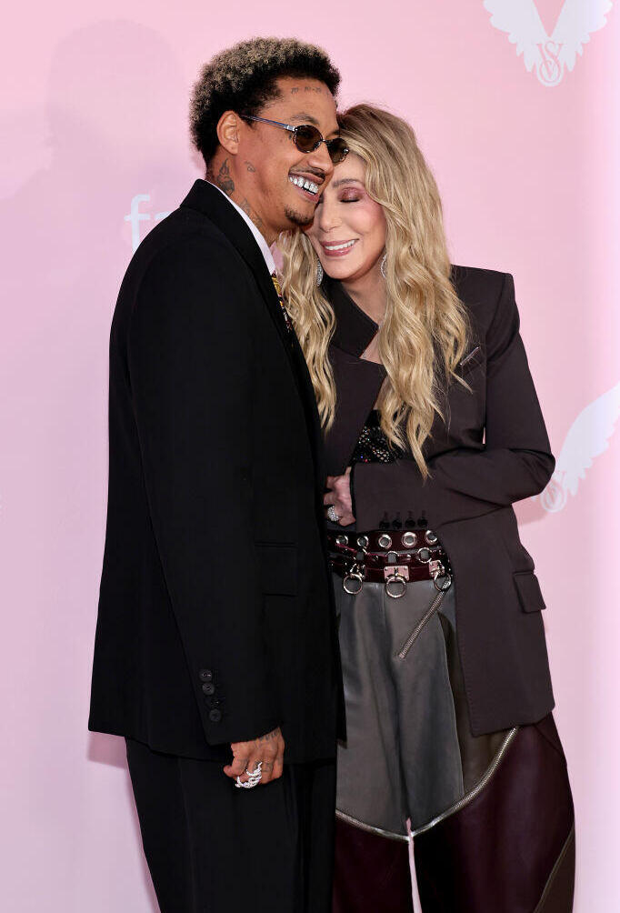 אנחנו לגמרי מפרגנים (צילום: Theo Wargo/Getty Images) שר אלכסנדר אדוארדס