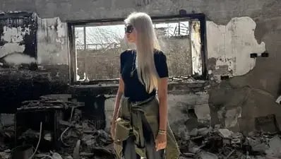 מרים מטובה בביקור בקיבוץ בארי