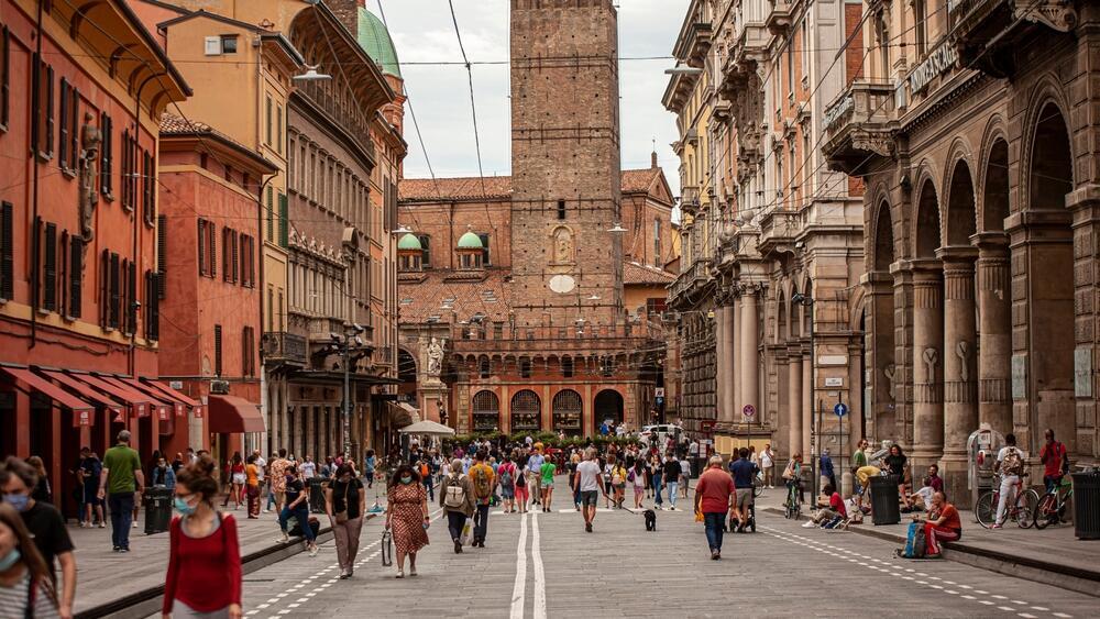 Bologna, Italy (Photo: pporiphotos / Shutterstock) בולוניה, איטליה