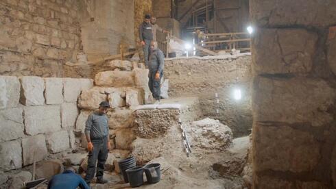 . חשיפת קטע החומה החשמונאית בקישלה