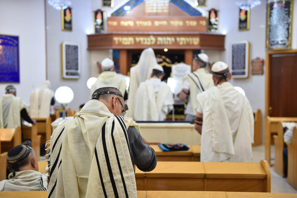 תפילה בבית כנסת