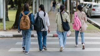 אילוס תלמידות