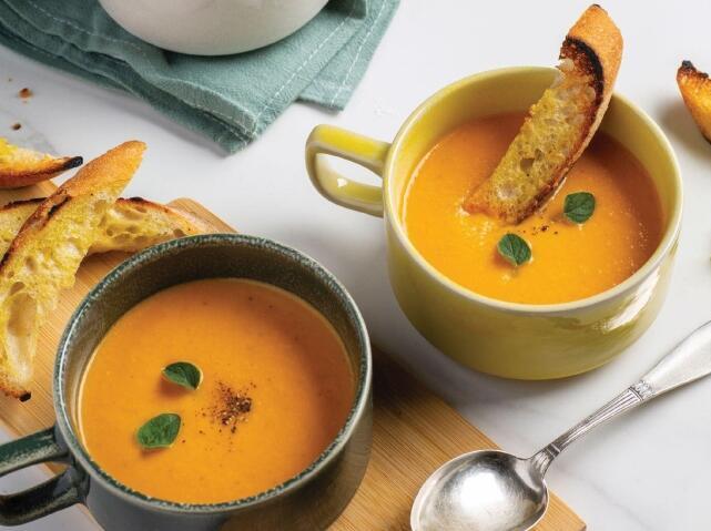 מרק שומר ועגבניות צלויות