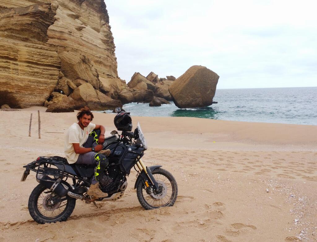 Photo: Or Ozeri אור עוזרי והאופנוע. 30 אלף קילומטר של רכיבה