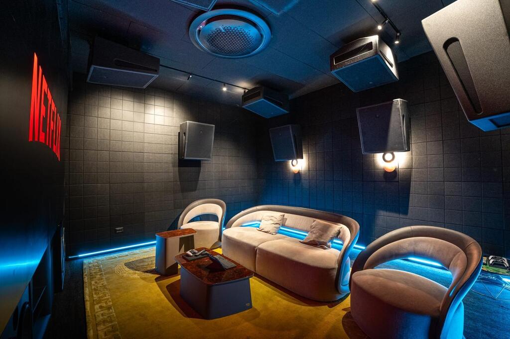 An advanced home cinema by Samsung (Photo: Maor Levi) קולנוע ביתי משוכלל, סמסונג