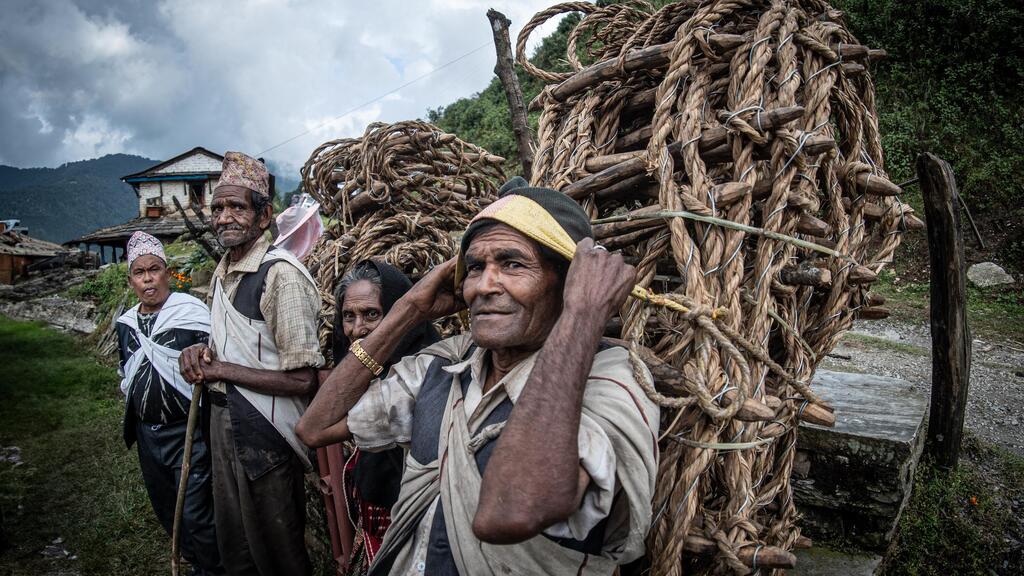 'The younger generation no longer comes' (Photo: Limor Zadok) המסע בעקבות ציידי הדבש