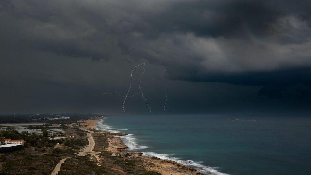 ברקים בראש הנקרה
