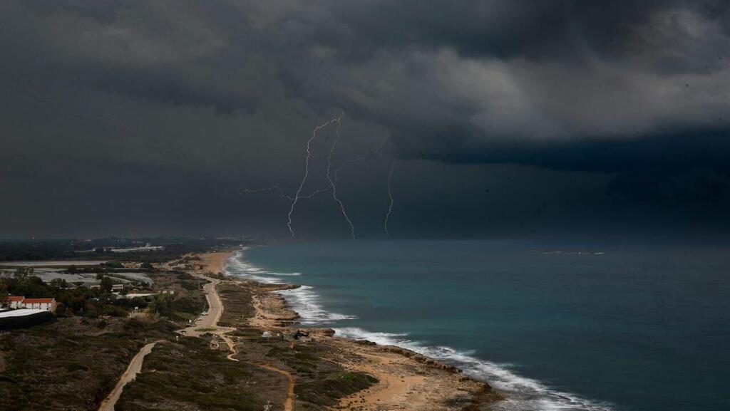 ברקים בראש הנקרה