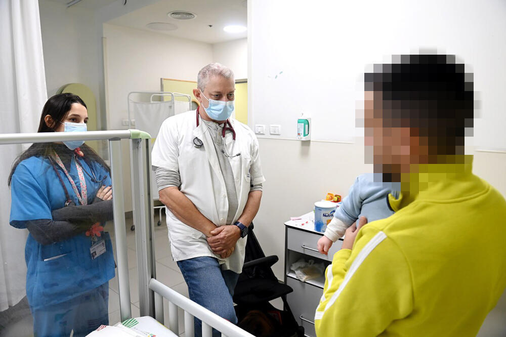 חזרה למסכות במחלקת הילדים בבית החולים וולפסון