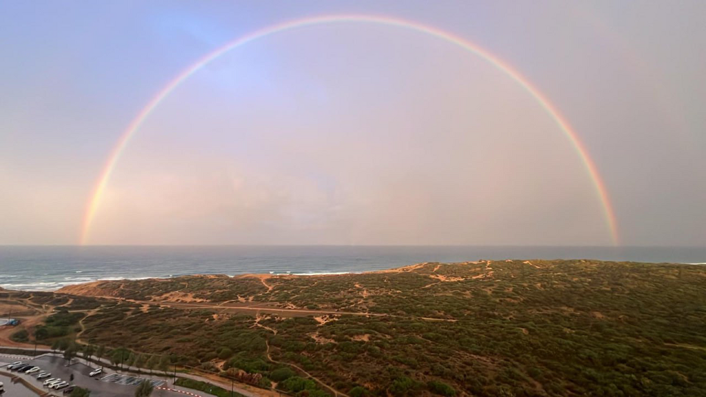 קשת בענן בעיר ימים 