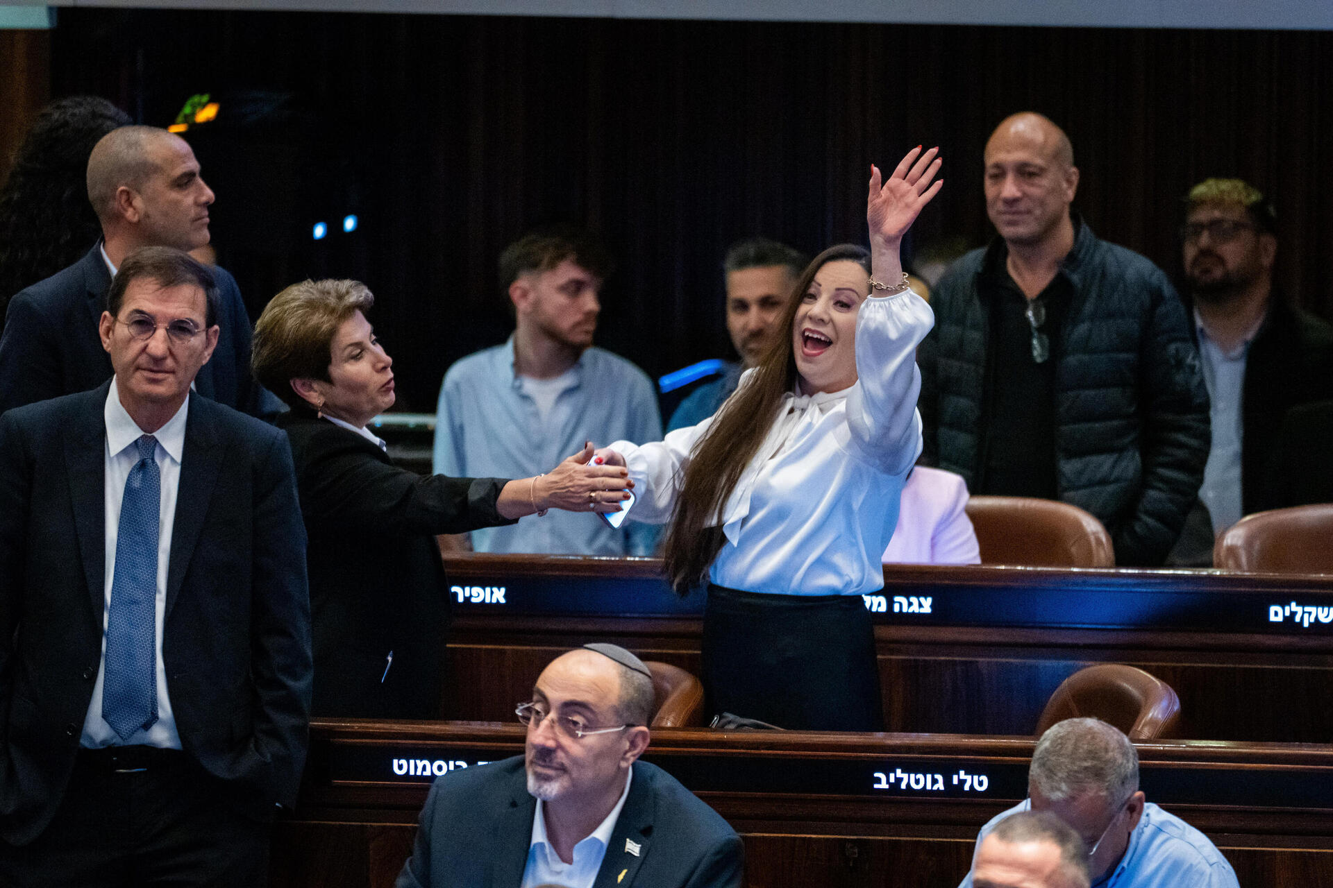 מהומה במליאה, כשראש הממשלה נתניהו התייחס לחוק הגיוס של ח"כ ביסמוט  