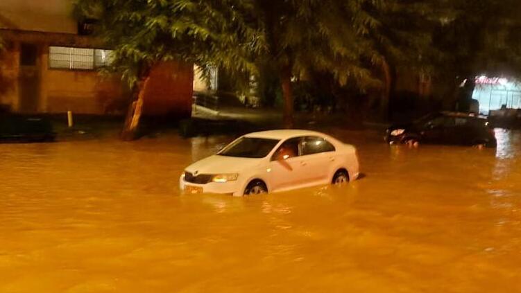 Flooding expected, including over the next two days (Photo: Fire and Rescue Services spokesperson) הצפות בקריית גת בעקבות גשמים עזים - סופת ביירון