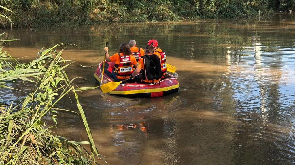 חשש לחיי הנעדר בירקון, חיפושים אחר עוד נעדרת. כמה גשם ירד ב"ביירון" - ואיפה המצב עדיין עגום?