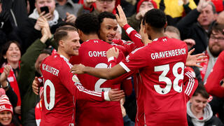 האדומים חוגגים עם הוגו אקיטיקה