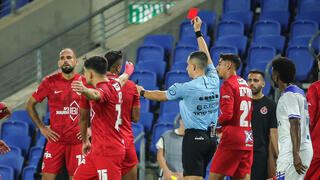 גל לוי מוציא אדום לאלקוקין