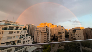 קשת בענן בתל אביב