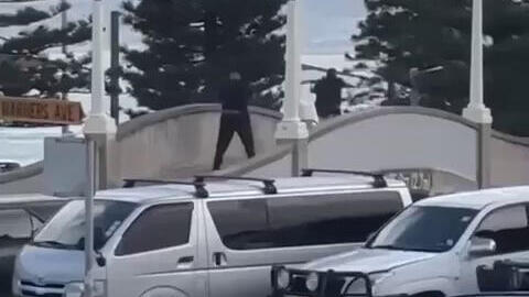 Стрельба в Сиднее (Фото публикуется в соответствии с п.27 алеф Закона об авторских правах) תיעוד: ירי המוני במסיבת חנוכה בסידני שבאוסטרליה