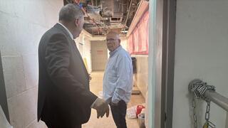 ארנון בר דוד בבית המשפט