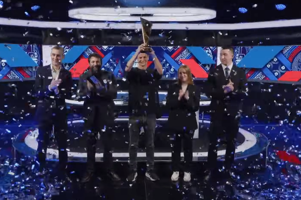 Matan Krakow lifts the European Poker Tour trophy (Photo: Screengrab from YouTube) Matan Krakow lifts the European Poker Tour trophy