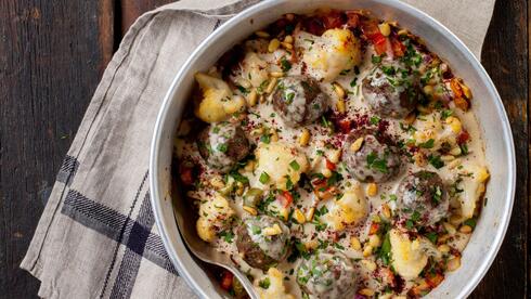 סינייה כרובית וקציצות קבב