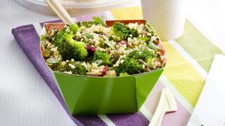 סלט בורגול עם ברוקולי ועדשים