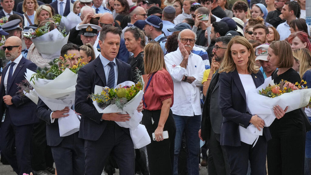 סידני חוף בונדיי יום אחרי הטבח