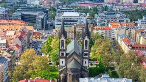 קרלין. שילוב של ישן וחדש