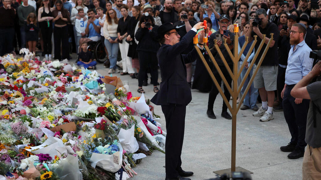 אוסטרליה: קריאות "בושה" ו"דם על ידיכם" לשר הפנים ולחברת הפרלמנט המוסלמית