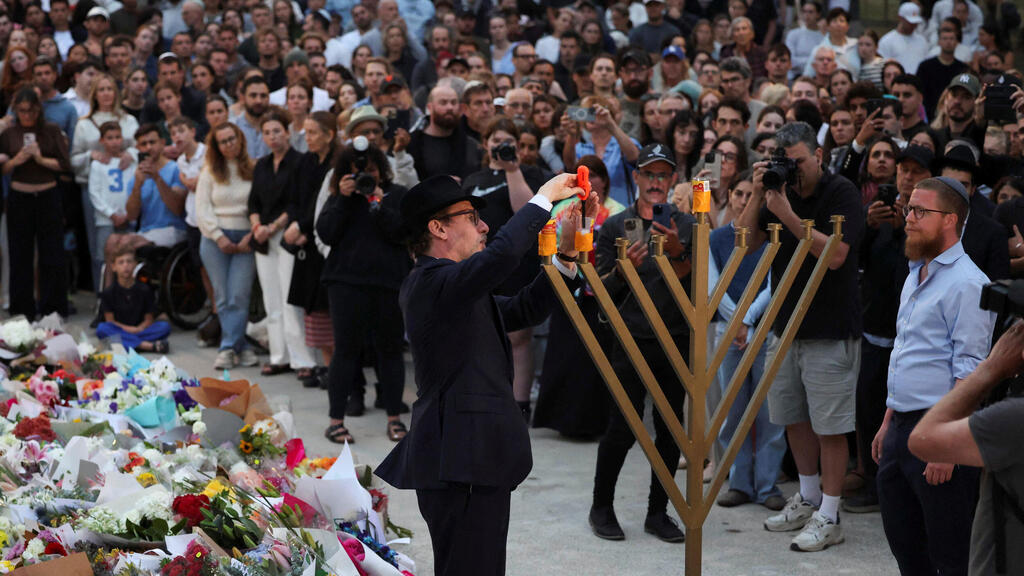 סידני חוף בונדיי יום אחרי הטבח