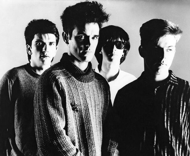 התרחקות, הסתגרות, הסתגלות. הסמיתס