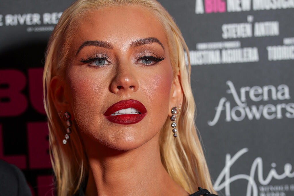 לא רק בלונדינית. כריסטינה אגילרה (Shane Anthony Sinclair/Getty Images) כריסטינה אגילרה