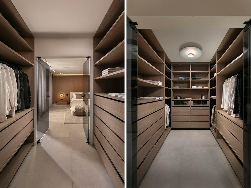 The adjoining walk-in closet (Photo: Elad Gonen) בית פרטי ליד חוף אשקלון, תכנון: מור זוארץ אדריכלות ועיצוב פנים
