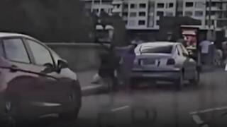 Civilian tackles Bondi Beach terrorist 