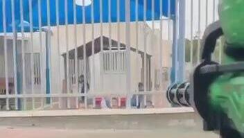 עבריינים מאיימים עם נשק מזויף לכיוון גן ילדים