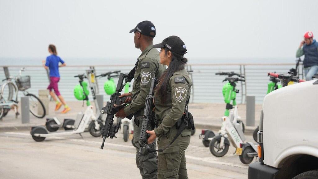 מג״ב בעבודה בתל אביב