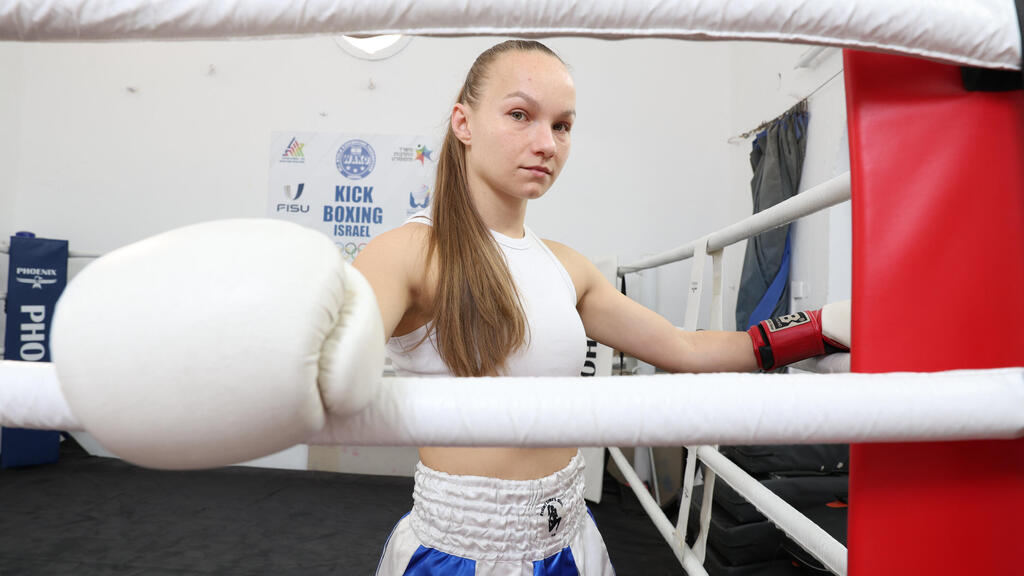 יוליה סצ'קוב